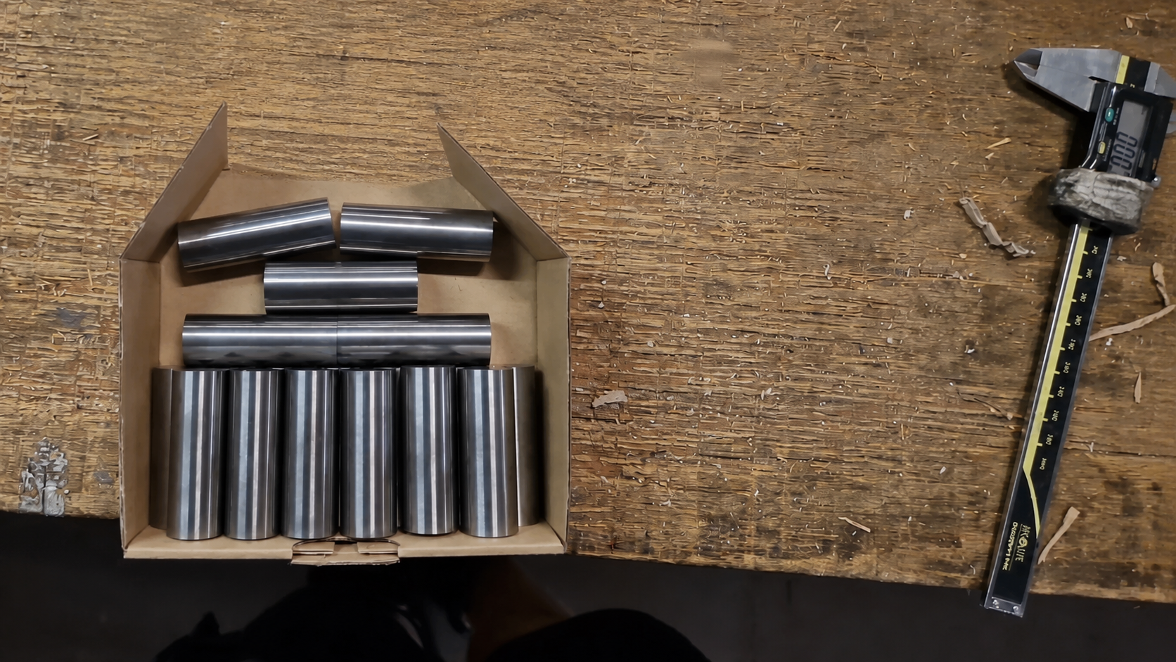 Dimensional inspection of ВК tungsten-cobalt carbide rods with a digital caliper